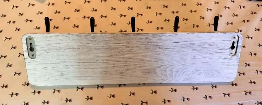 Rustic Farmhouse White Wash Wood Wall Mount Coat Rack With Five Hooks
